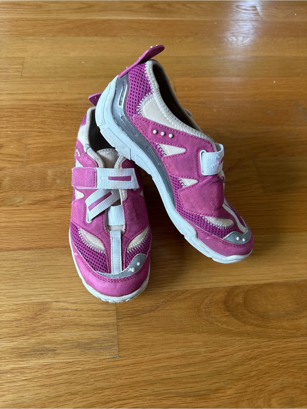 ECCO Girls Pink Athletic Velcro Sneakers